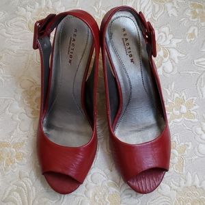 Reaction Kenneth Cole PeepToe Heels Size 8